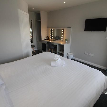 North Coast Motel Portrush Bagian luar foto