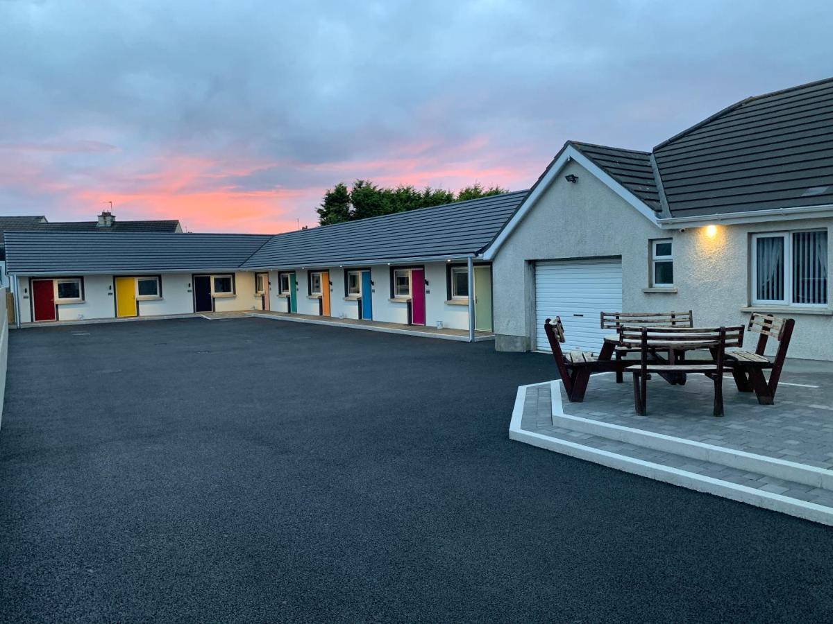 North Coast Motel Portrush Bagian luar foto