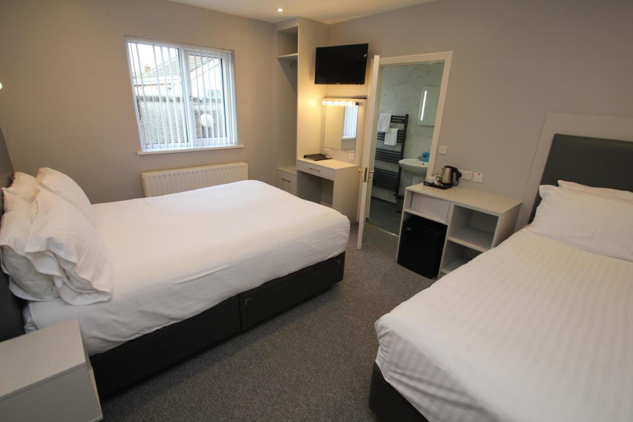 North Coast Motel Portrush Bagian luar foto
