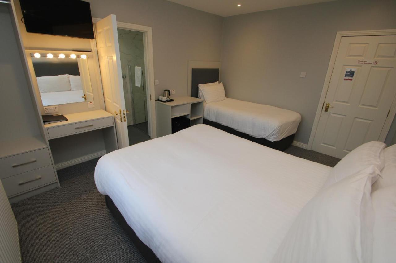 North Coast Motel Portrush Bagian luar foto